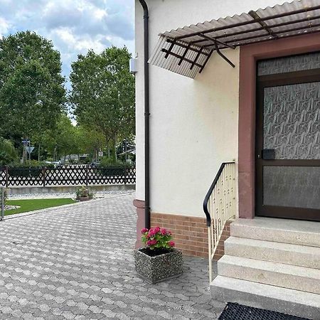 Ferienwohnung Malin Лудвигсхафен ам Рейн Екстериор снимка